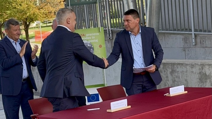 Podpis pogodbe o sofinanciranju prve faze projekta Preobrazba sistema daljinskega ogrevanja
